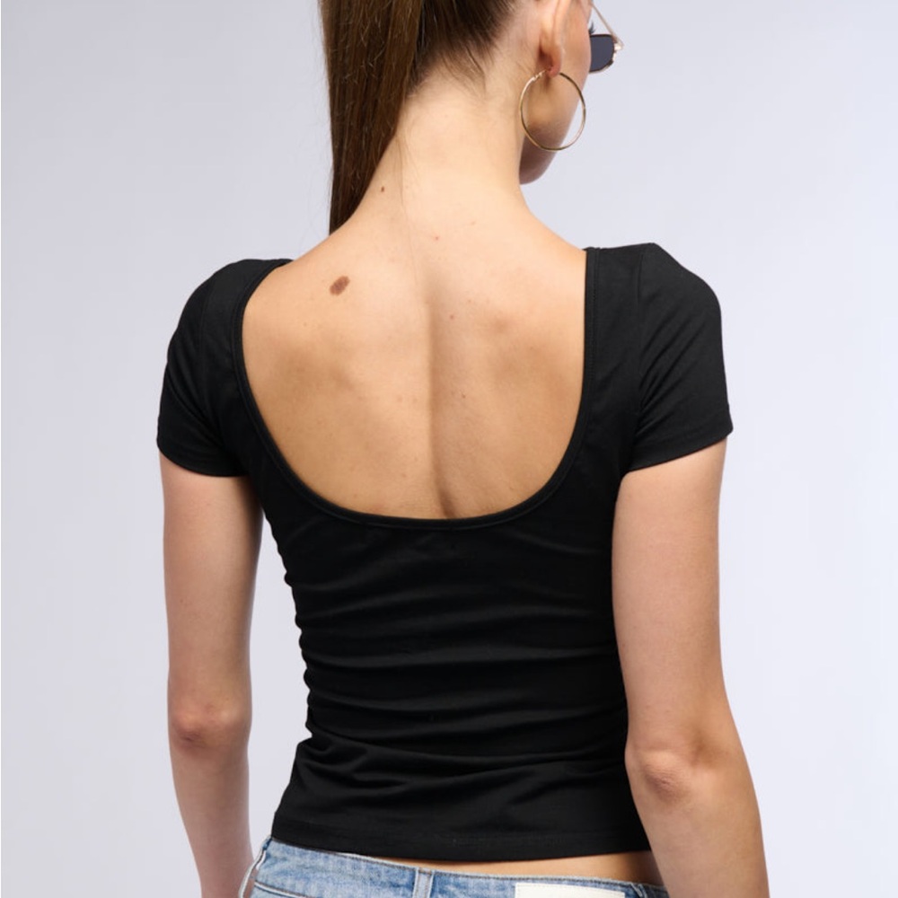 New AKIRA BREATHE ME IN TOP WITH CUTOUT - Picture 5 of 8